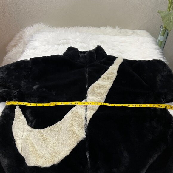 Nike Plush Faux Fur Full Zip Jacket in Black/Beige Women's Size L NWT MSRP $175 - Picture 6 of 8